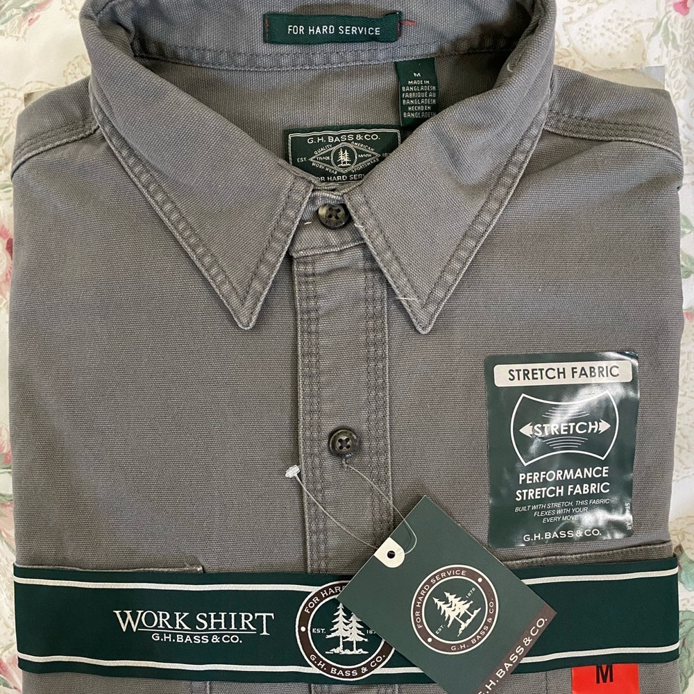 NEW medium men’s work shirt